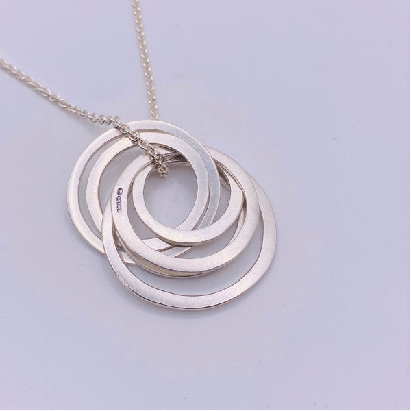 Six Circles Pendant Necklace - Image 5